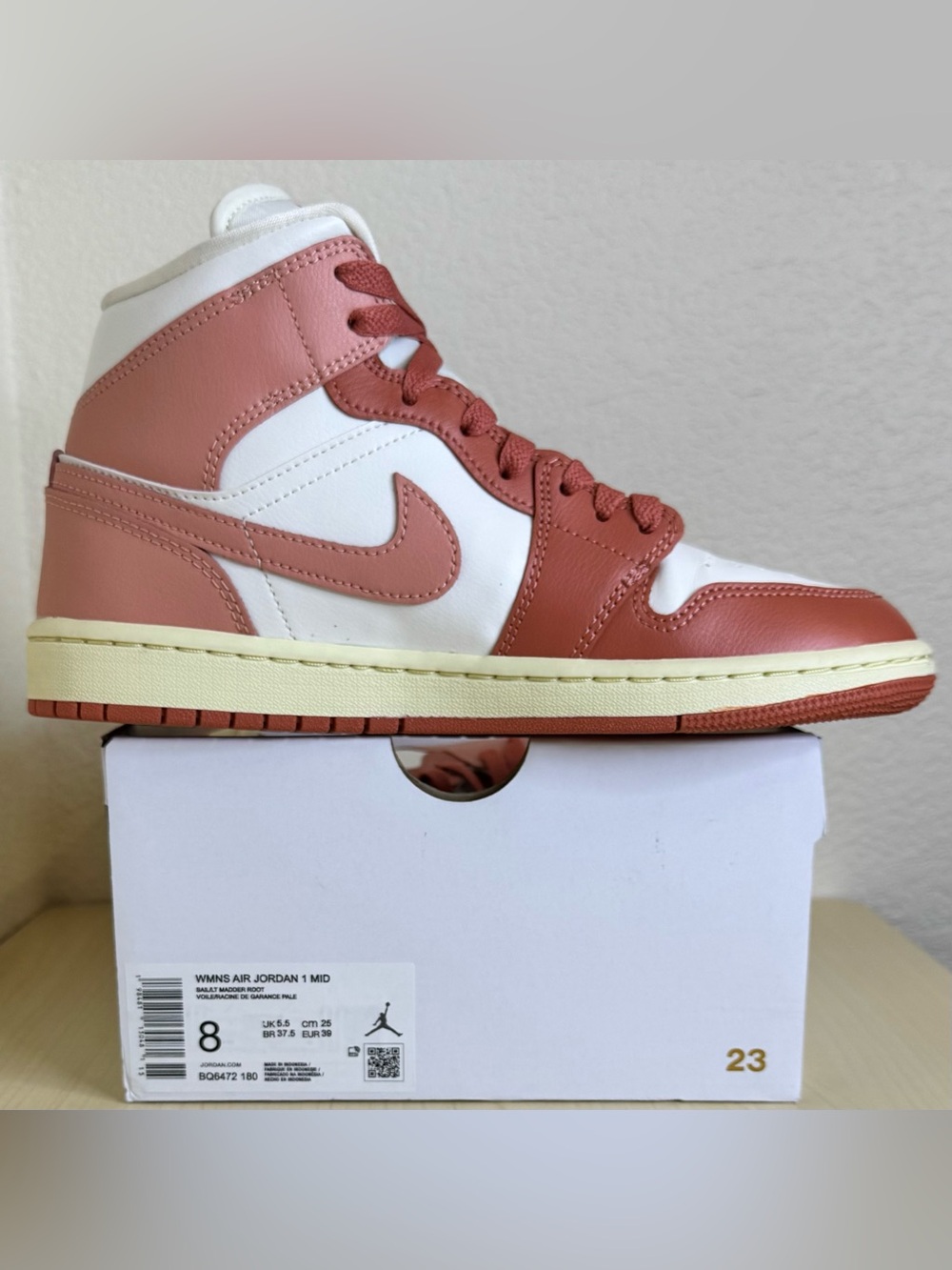 Nike Air Jordan 1 Mid Sneakers Women’s Size 8 Pink White “Madder Root”